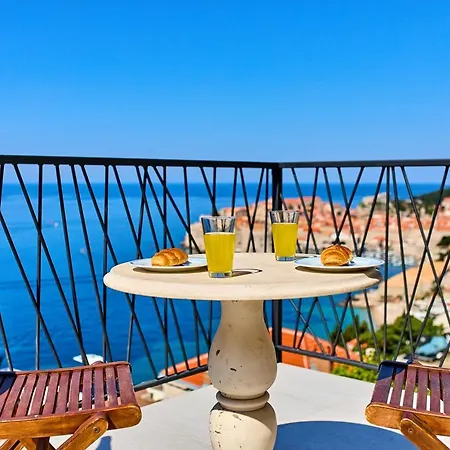 Daire Yellow Seaview