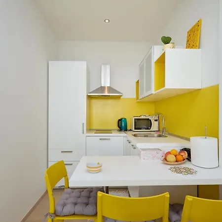 Yellow Seaview Apartment Dubrovnik